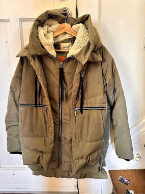 OROLAY Women’s Down Jacket Hooded Puffer